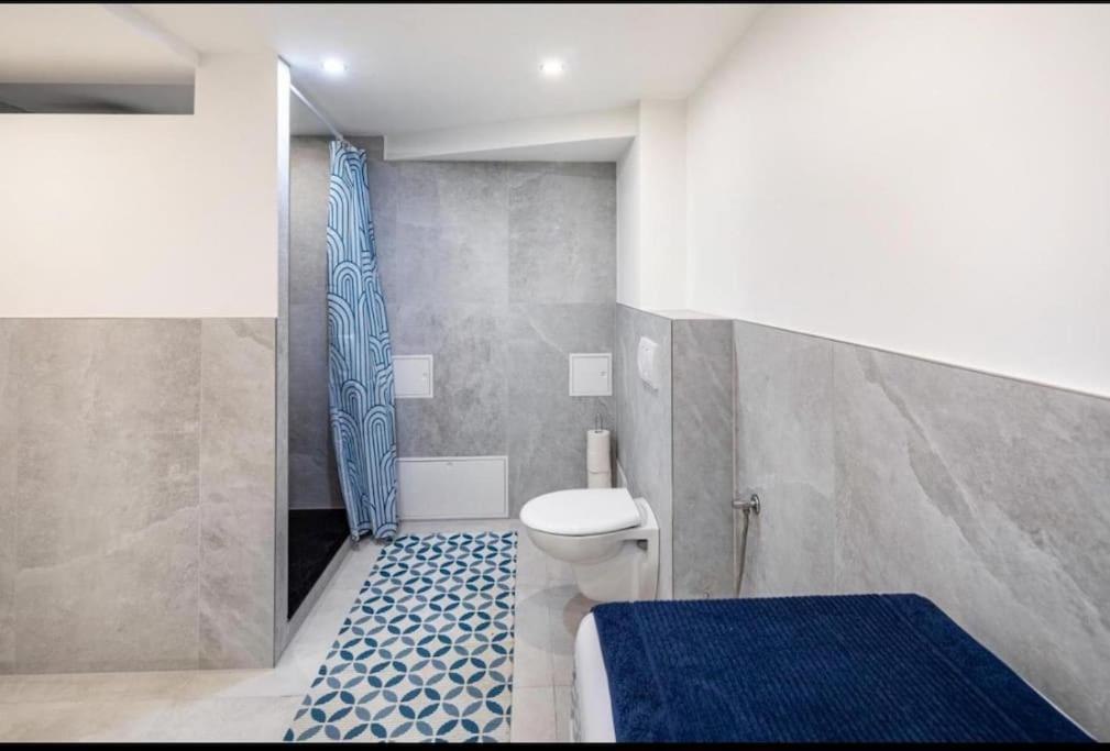 Cityloft Kassel 1 - Zentrale Unterkunft Fuer Gruppen Bis 7 Personen - Parkplatz - Netflix Экстерьер фото
